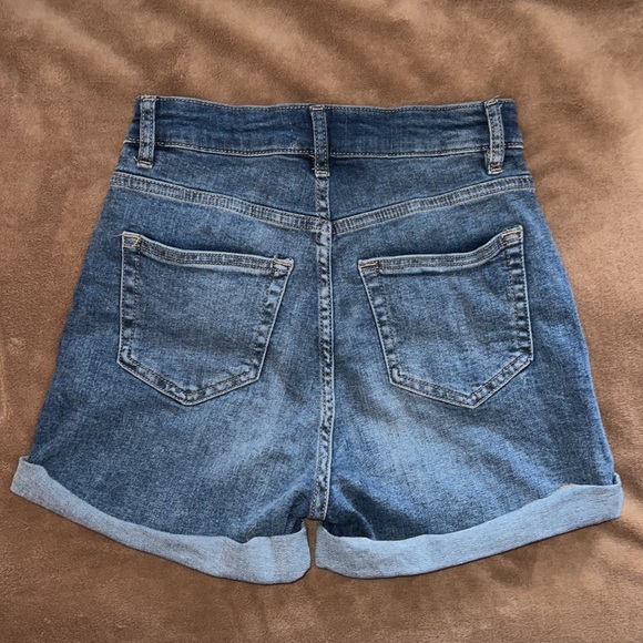 Jean shorts 🤩 - Picture 3 of 3